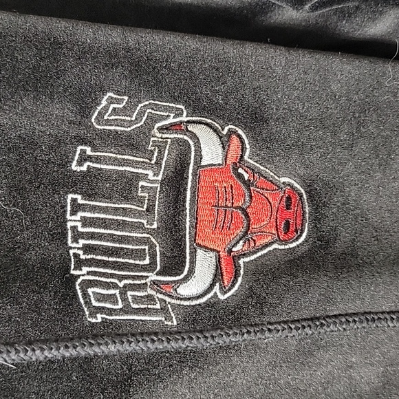 NWOT Chicago Bulls NBA Velour Zipper Jacket Size S - Picture 3 of 4